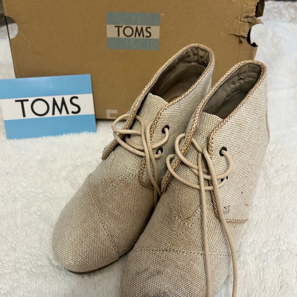 Toms Wedge Booties - Picture 1 of 4